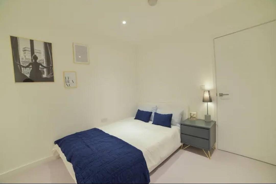 London Guest Room Exterior photo